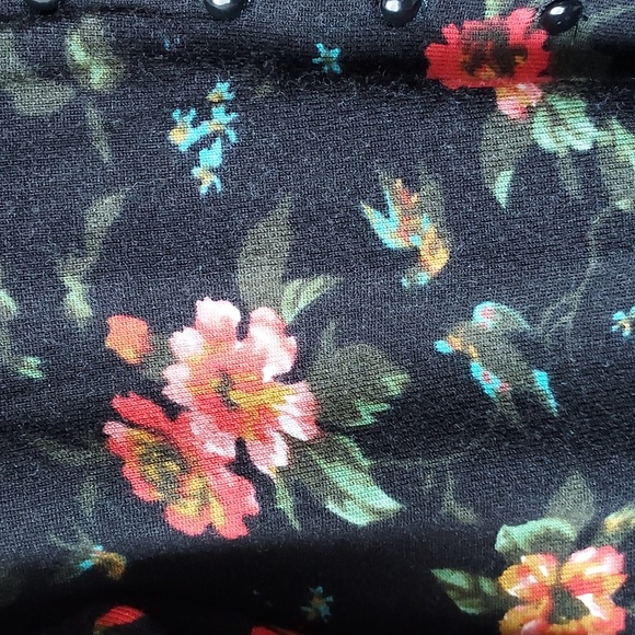 Grace Elements 1x 3/4 sleeve cartigan black w/ flower print - Picture 7 of 10